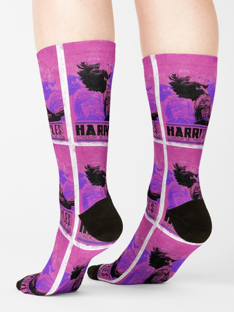 Modern Pop Inspired Graphic Wave Socks - Image 2